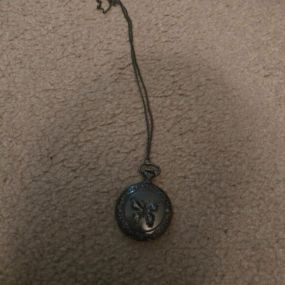 Hot Topic Y2K Silver Butterfly Pocket Watch Long Chain Necklace - Picture 3 of 6